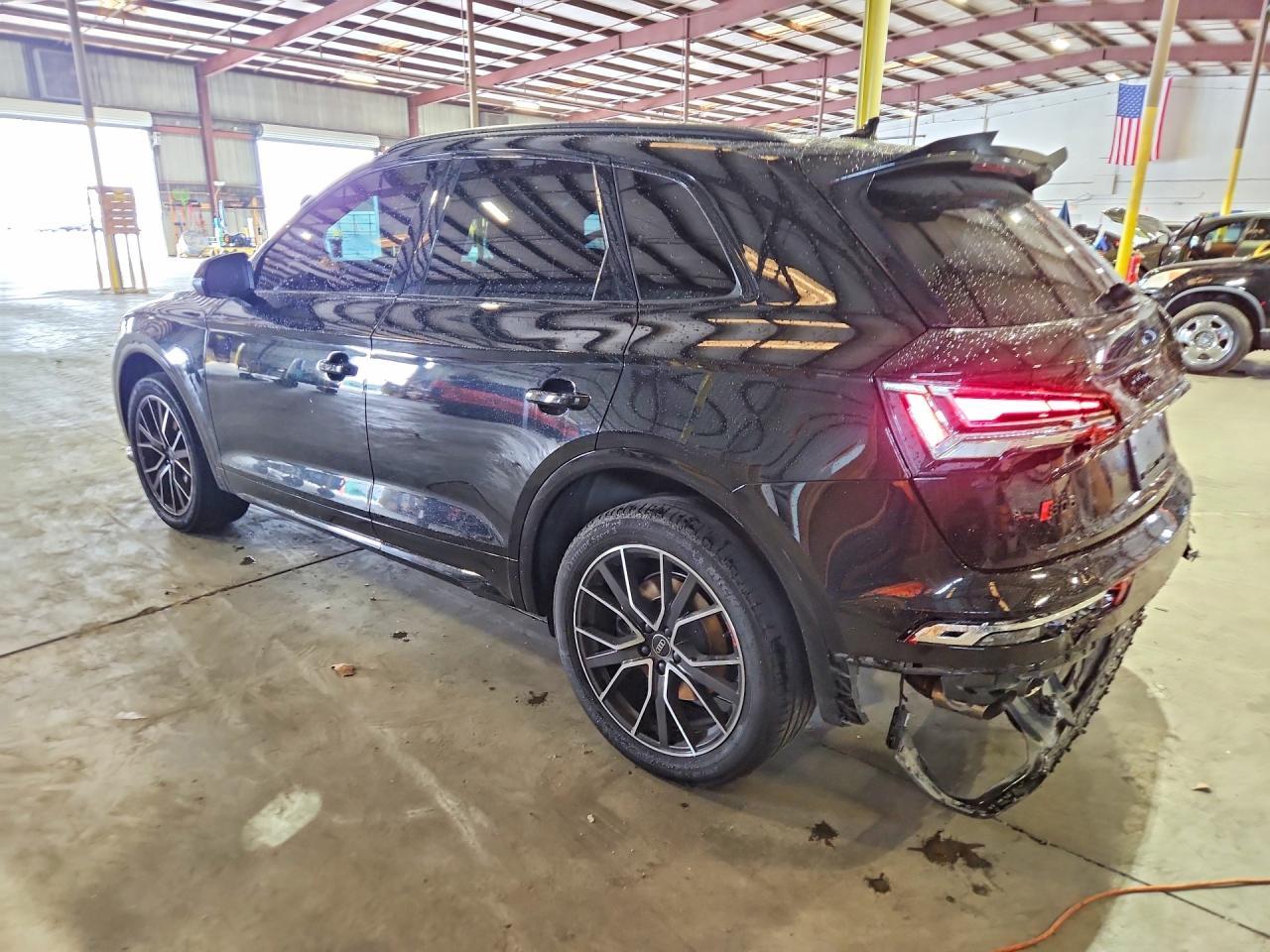 2022 Audi Sq5 Premium Plus - Фото 2