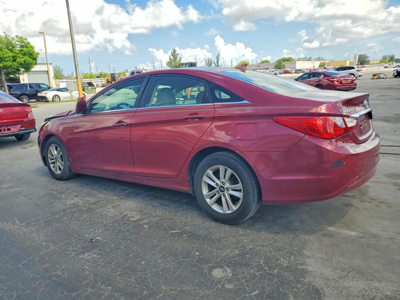 2013 Hyundai Sonata Gls - Фото 2