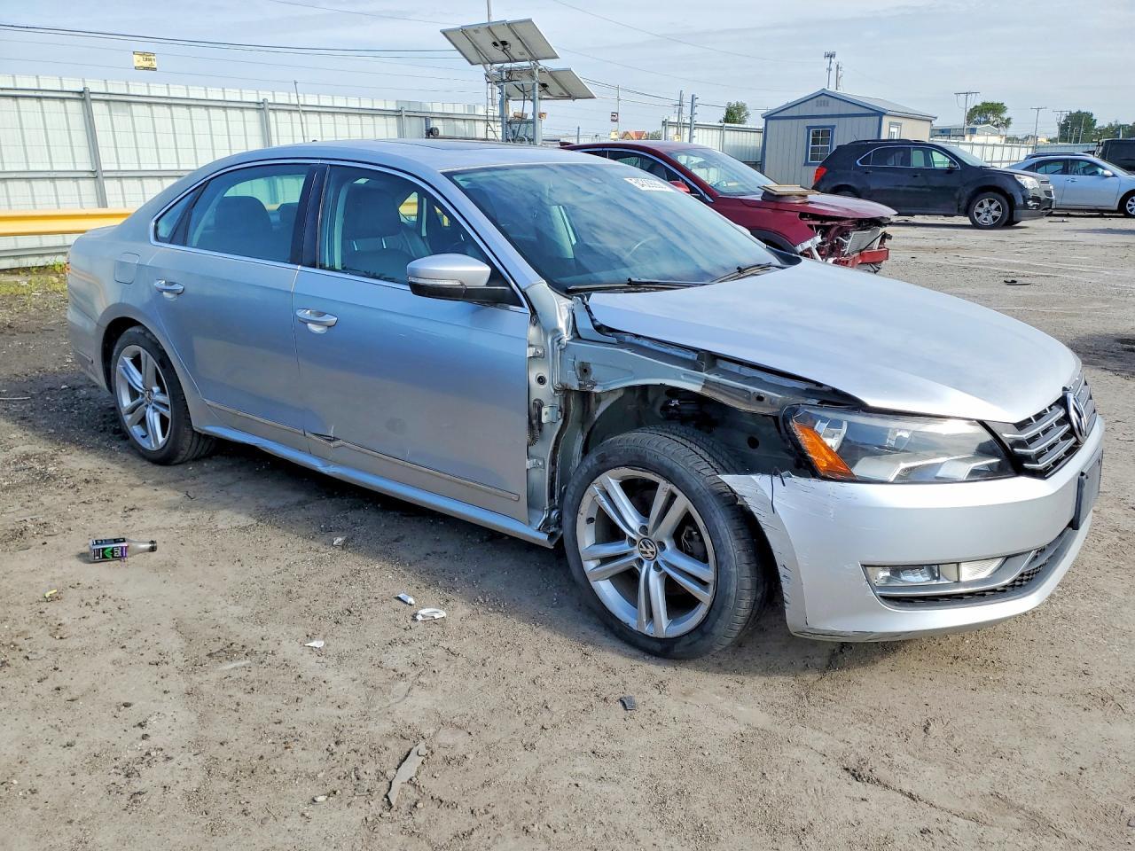 2014 Volkswagen Passat Sel - Фото 4