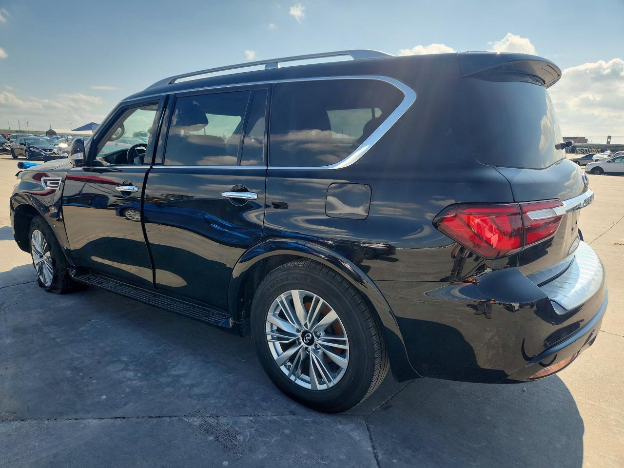 2019 Infiniti Qx80 Luxe - Image 2