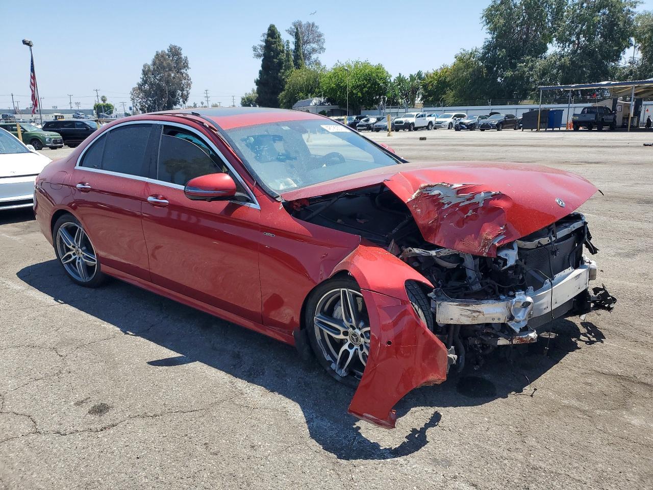 2019 Mercedes-Benz E 300 - Фото 4