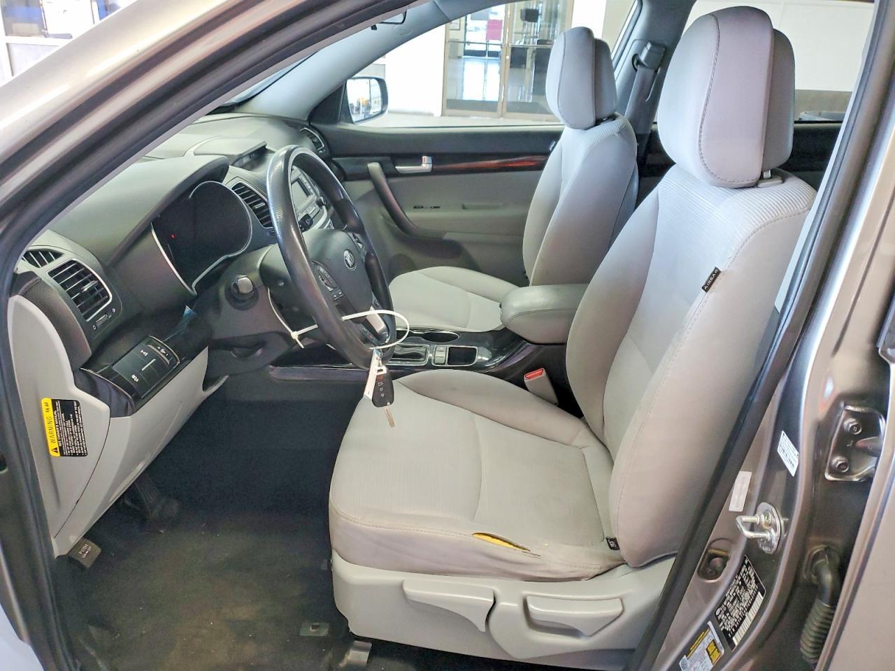 2014 Kia Sorento Lx - Image 7