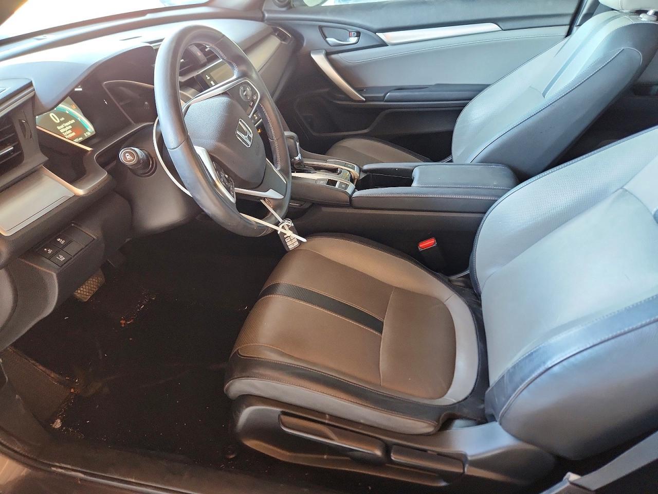 2016 Honda Civic Touring - Image 7