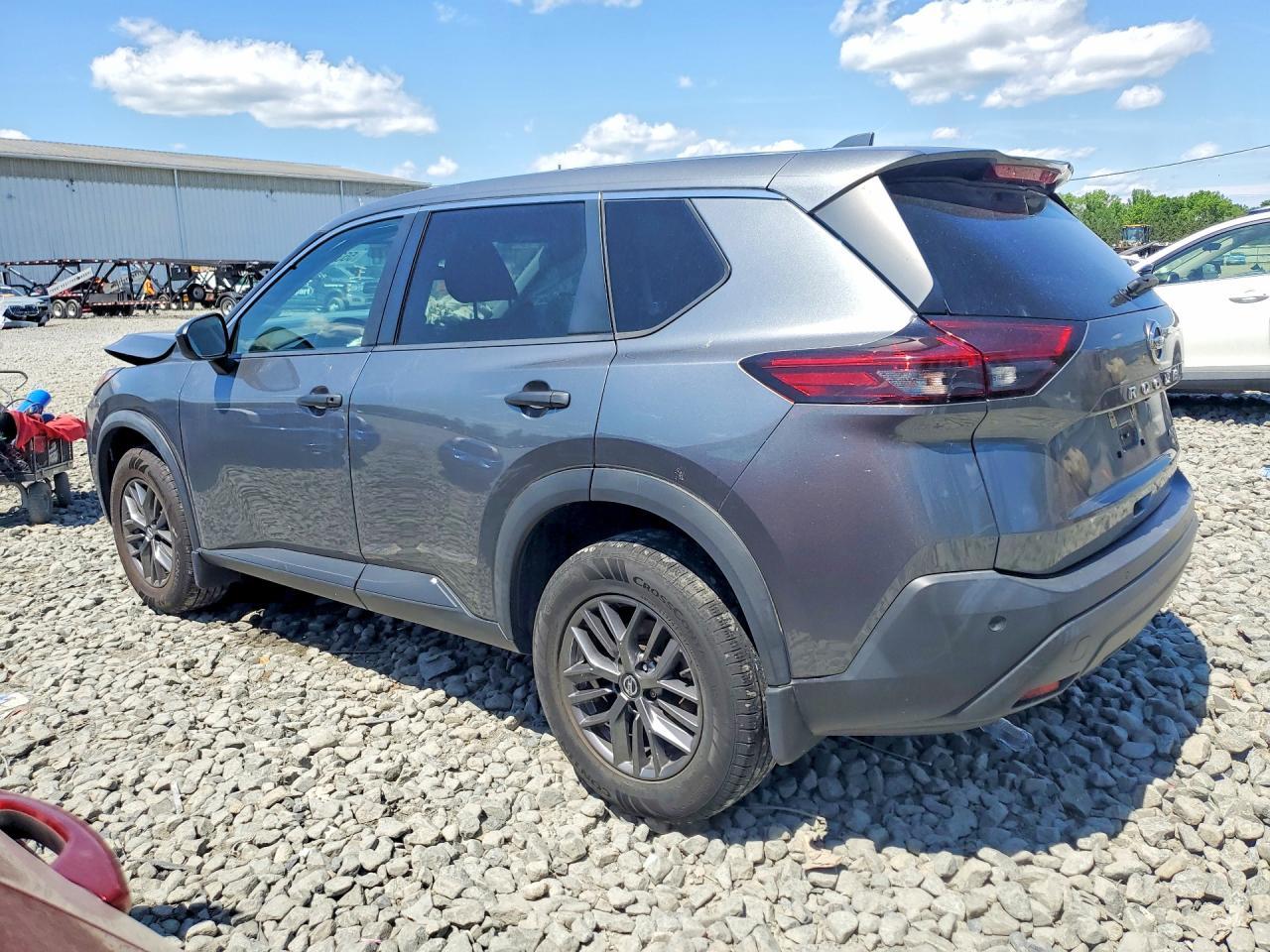 2021 Nissan Rogue S - Фото 2