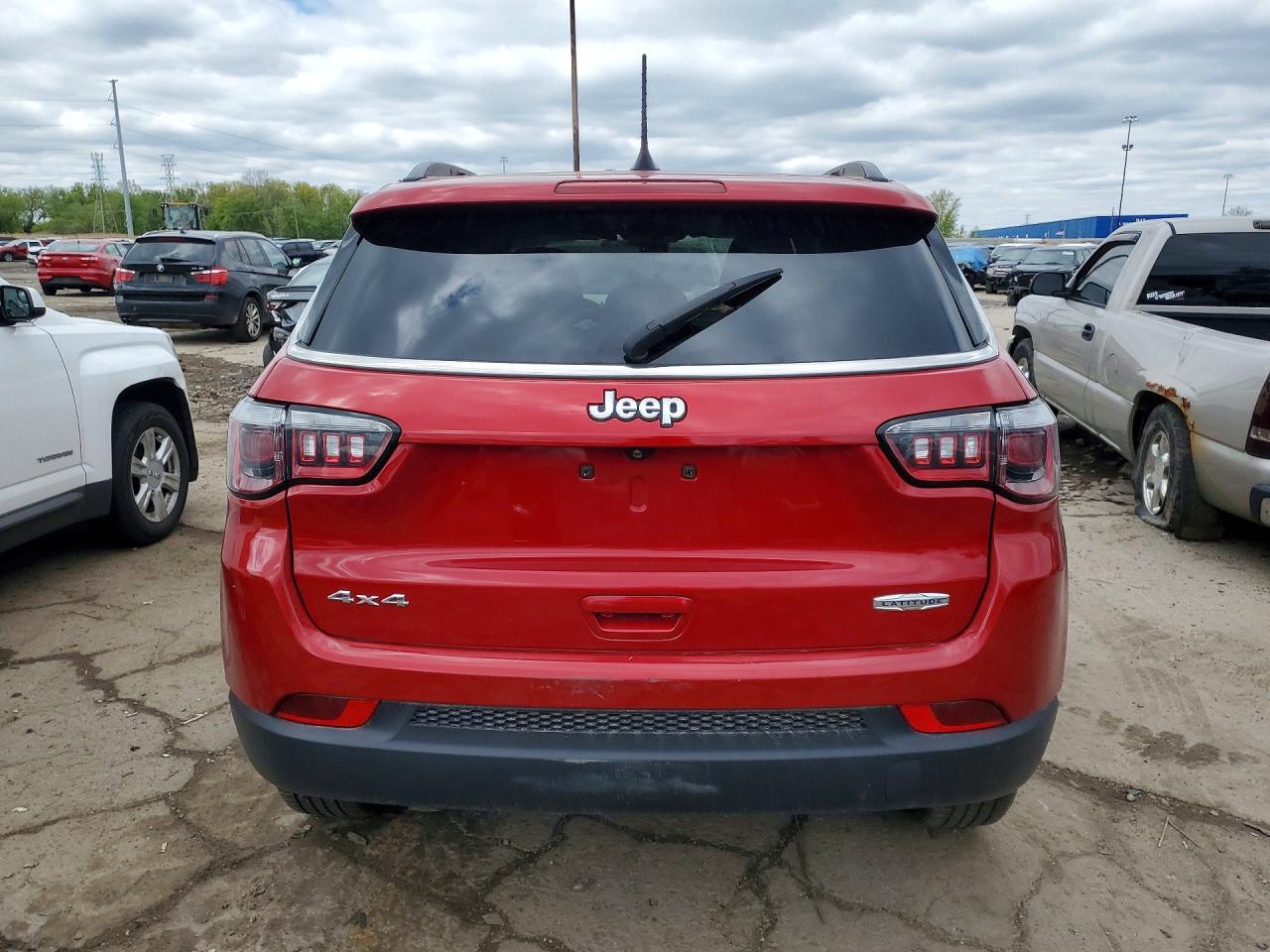 2024 Jeep Compass Latitude - Фото 6