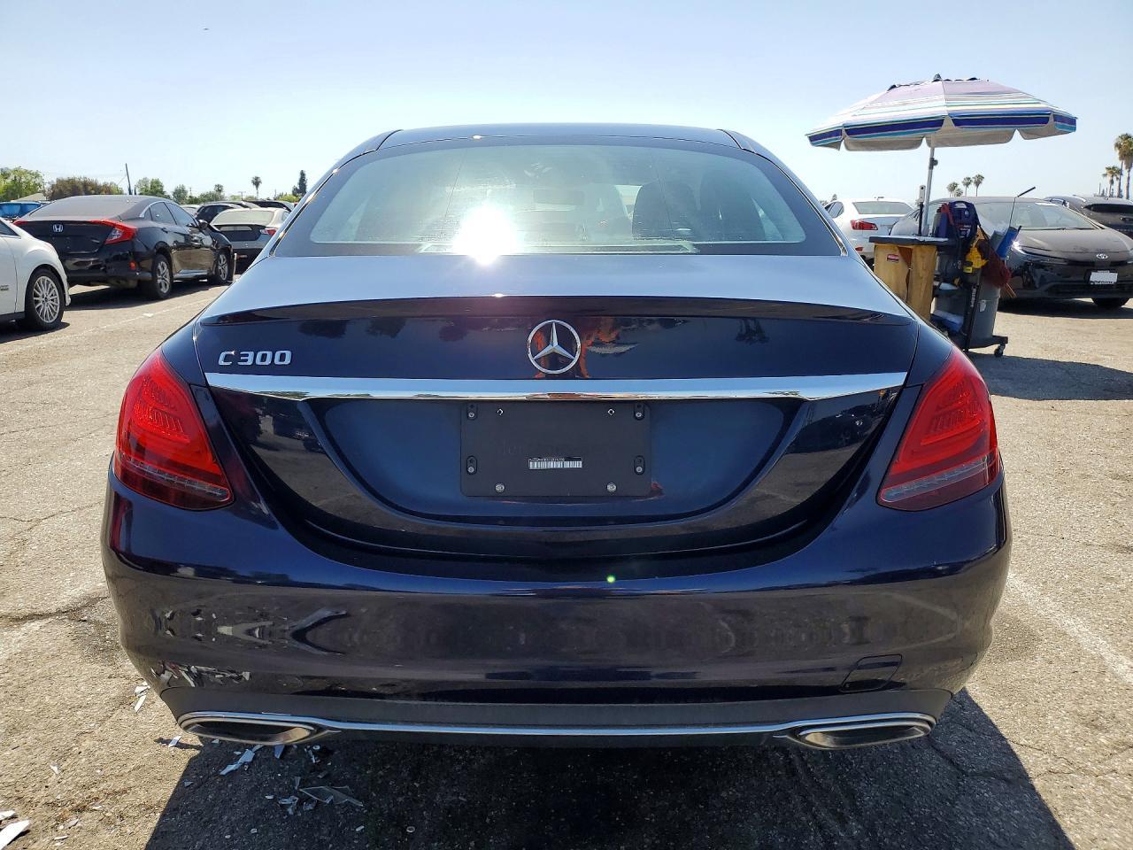 2020 Mercedes-Benz C 300 - Фото 6