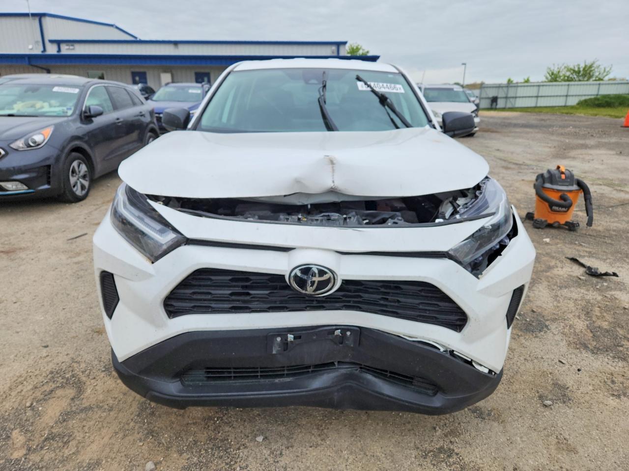 2024 Toyota Rav4 Le - Фото 5