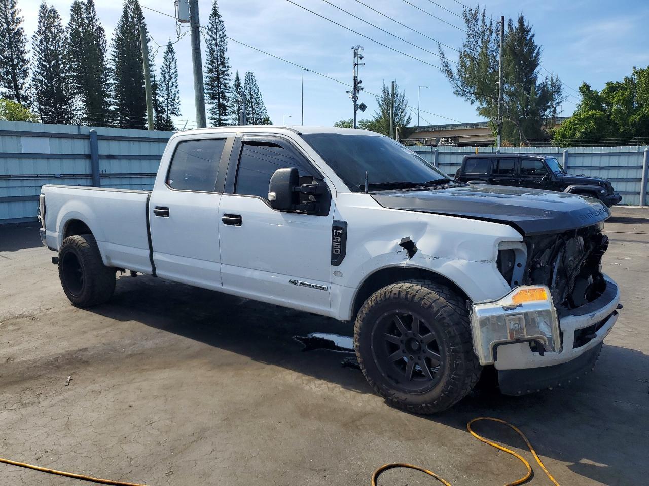 2017 Ford F350 Super Duty - Фото 4