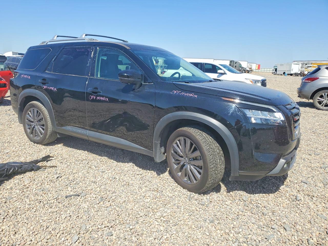 2022 Nissan Pathfinder Sl - Фото 4