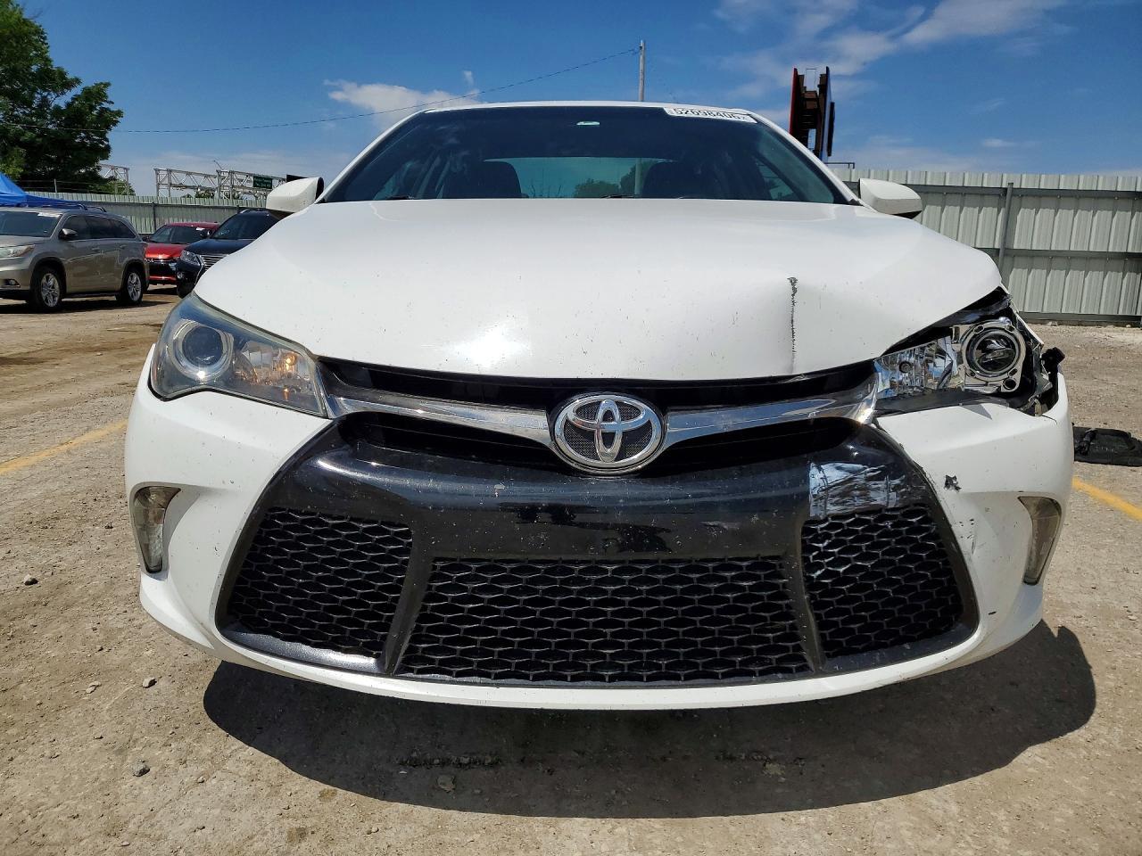 2017 Toyota Camry Se - Image 5