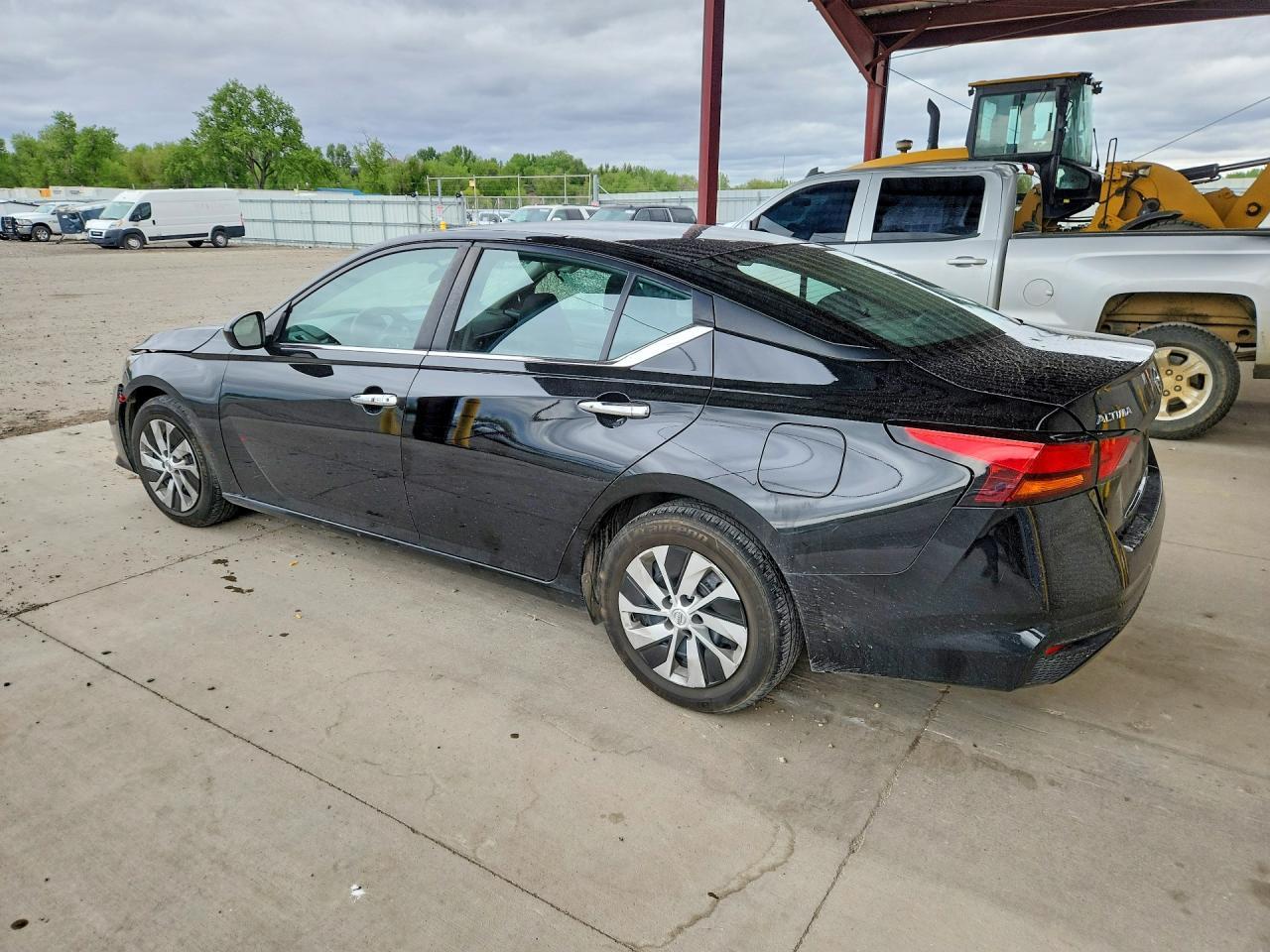 2022 Nissan Altima S - Image 2