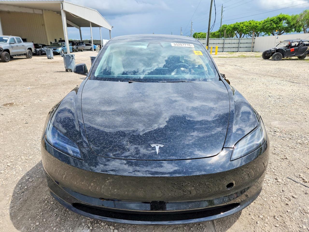 2024 Tesla Model 3 - Image 5