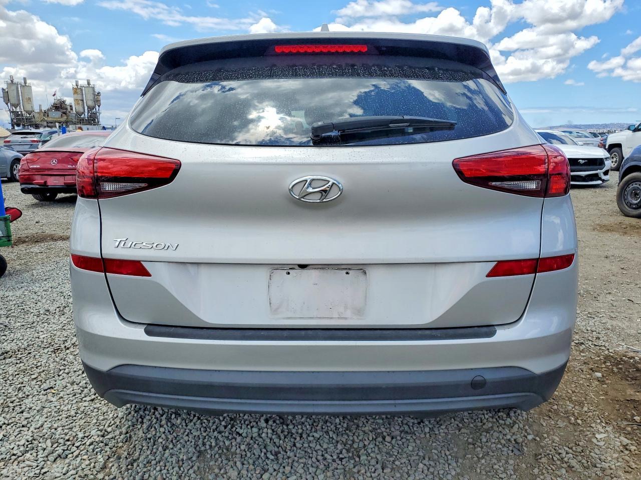 2021 Hyundai Tucson Se - Image 6