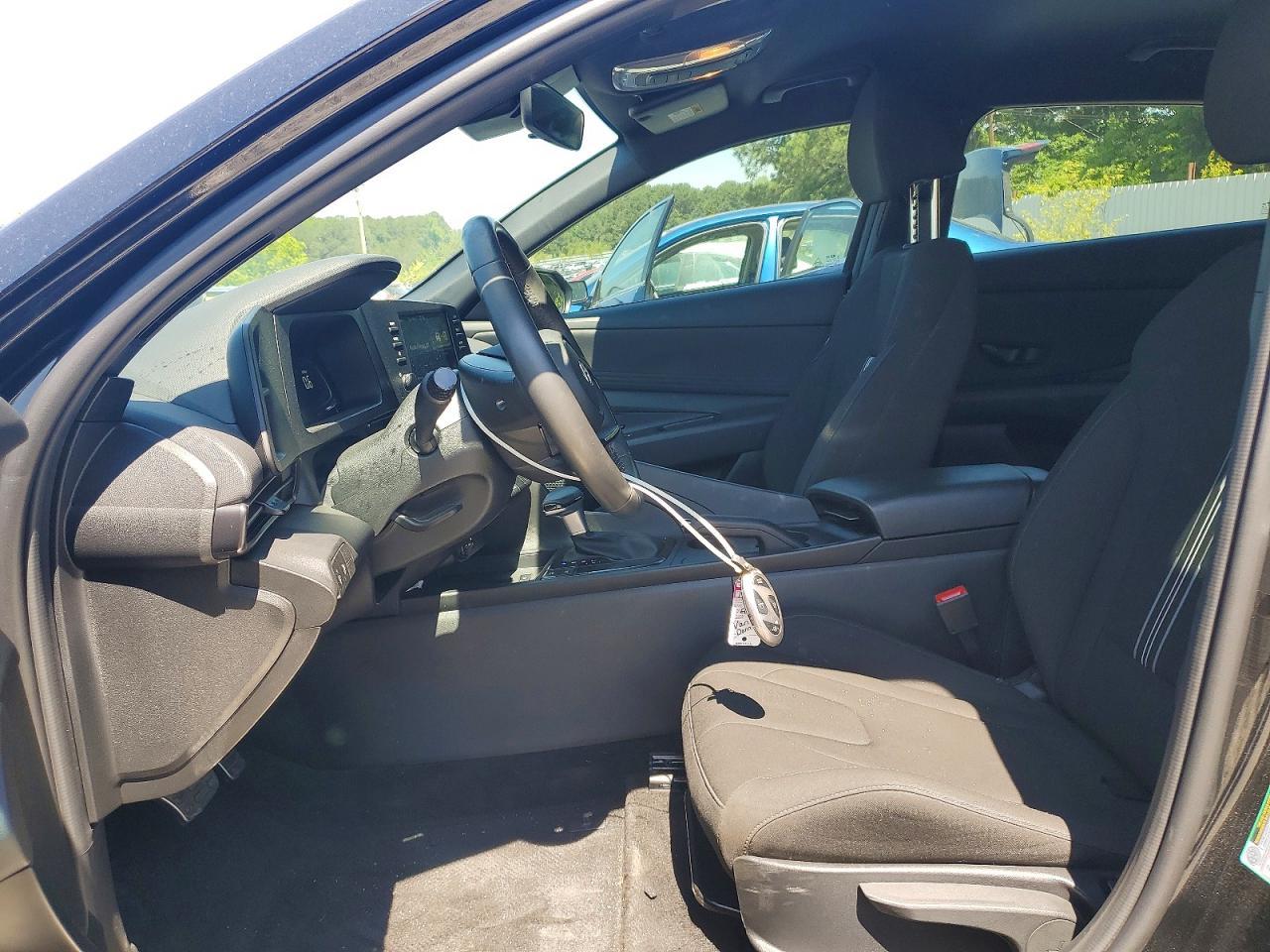 2025 Hyundai Elantra Sel Sport - Фото 7