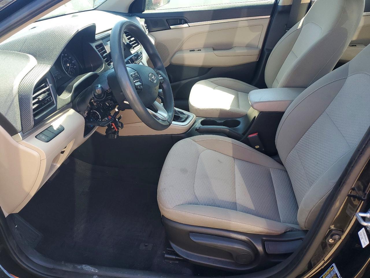 2019 Hyundai Elantra Se - Image 7