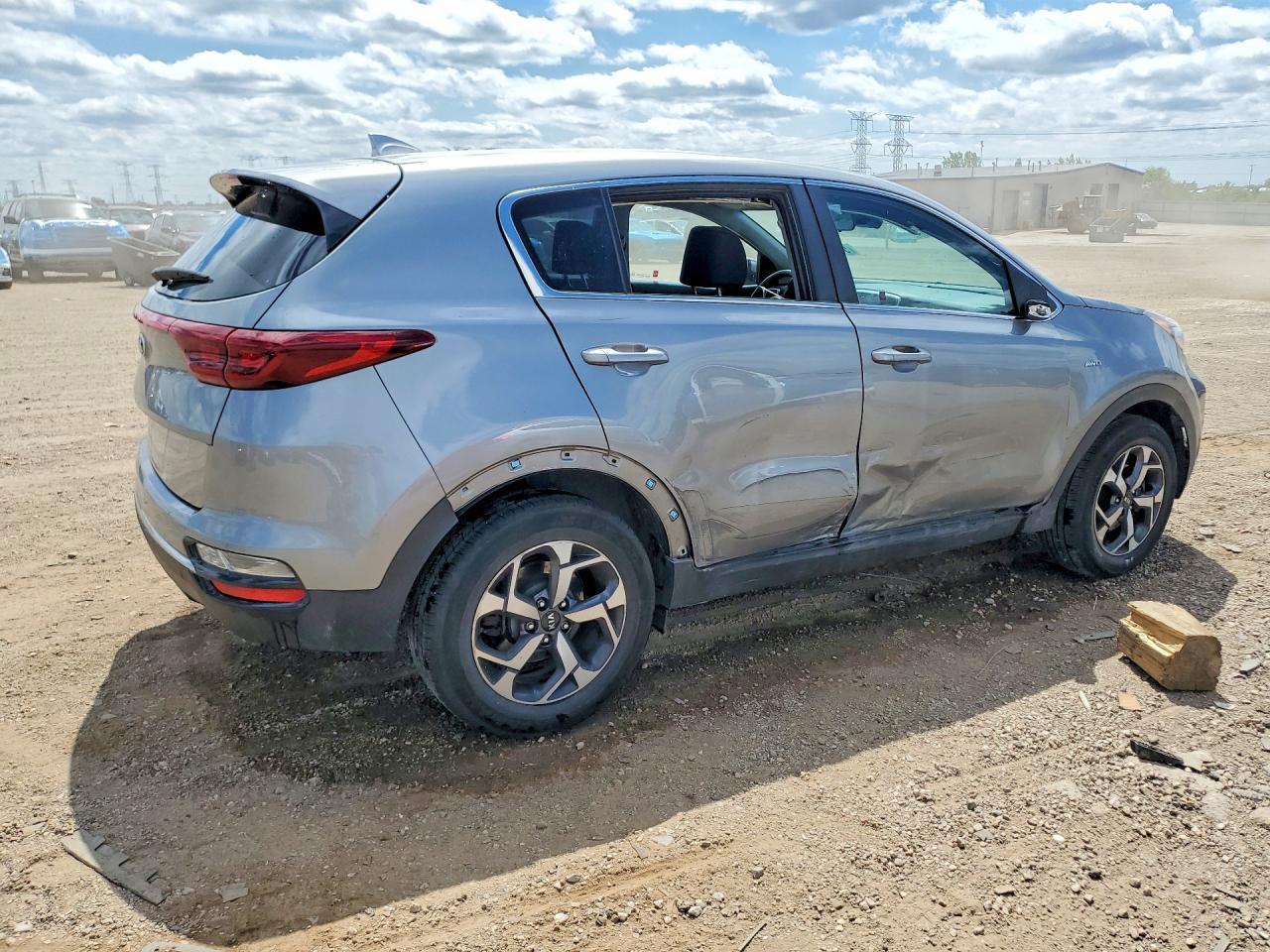 2020 Kia Sportage Lx - Фото 3
