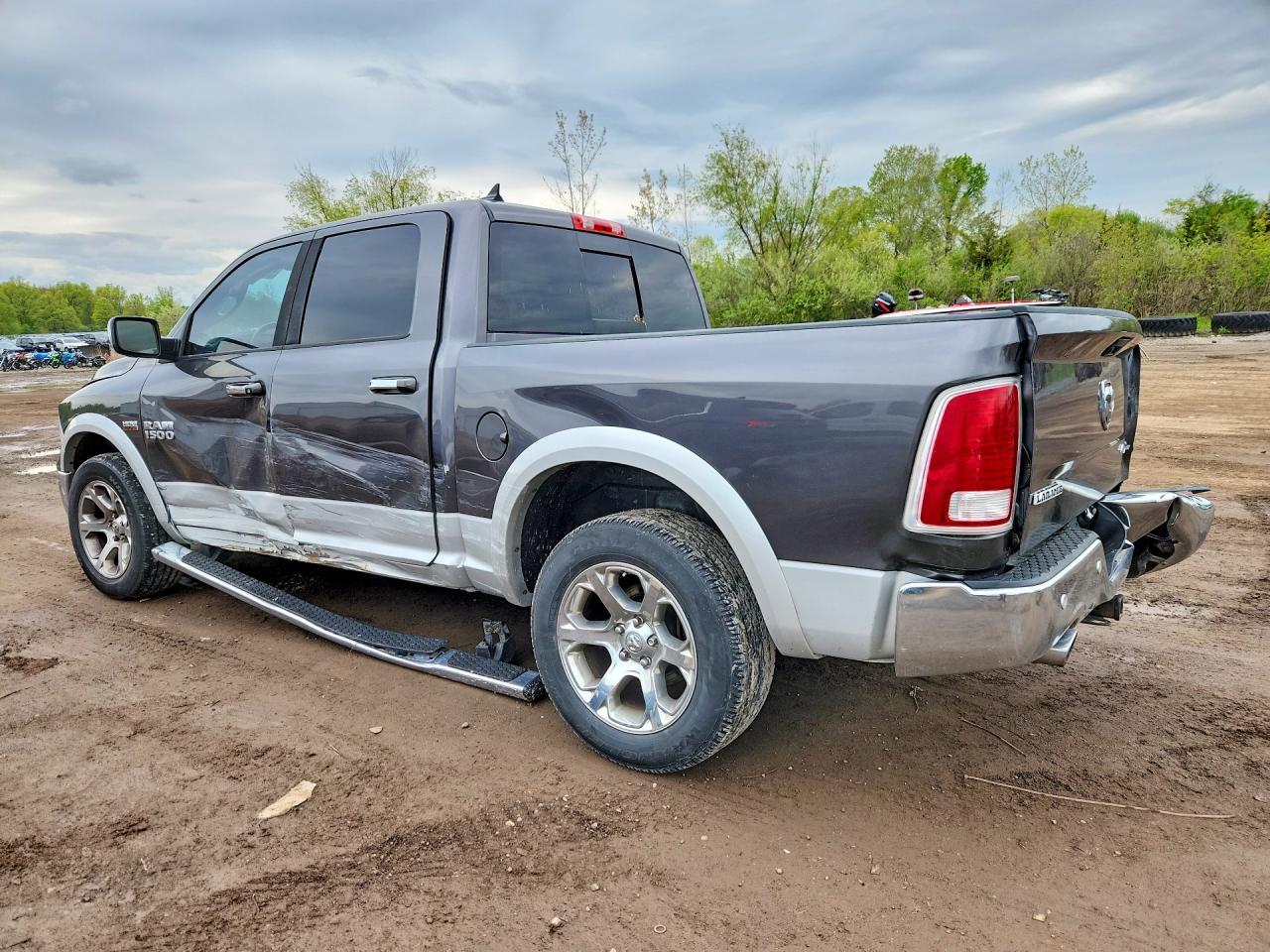 2016 Ram 1500 Laramie - Фото 2