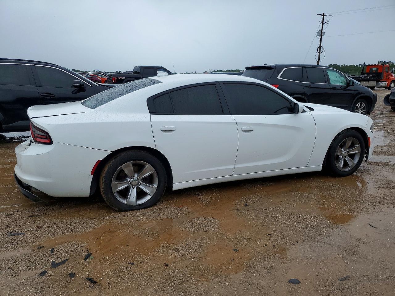 2016 Dodge Charger Sxt - Image 3