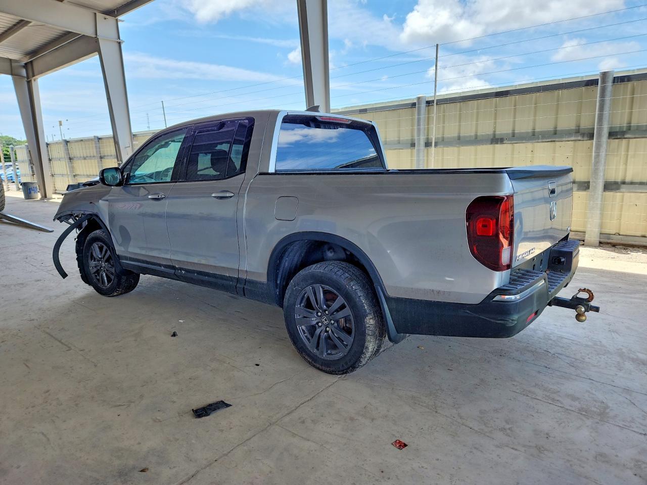 2020 Honda Ridgeline Sport - Фото 2
