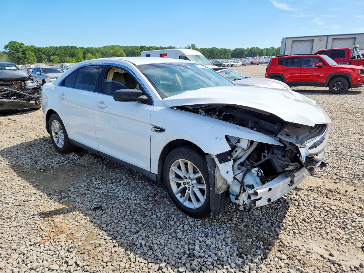 2015 Ford Taurus Se - Фото 4