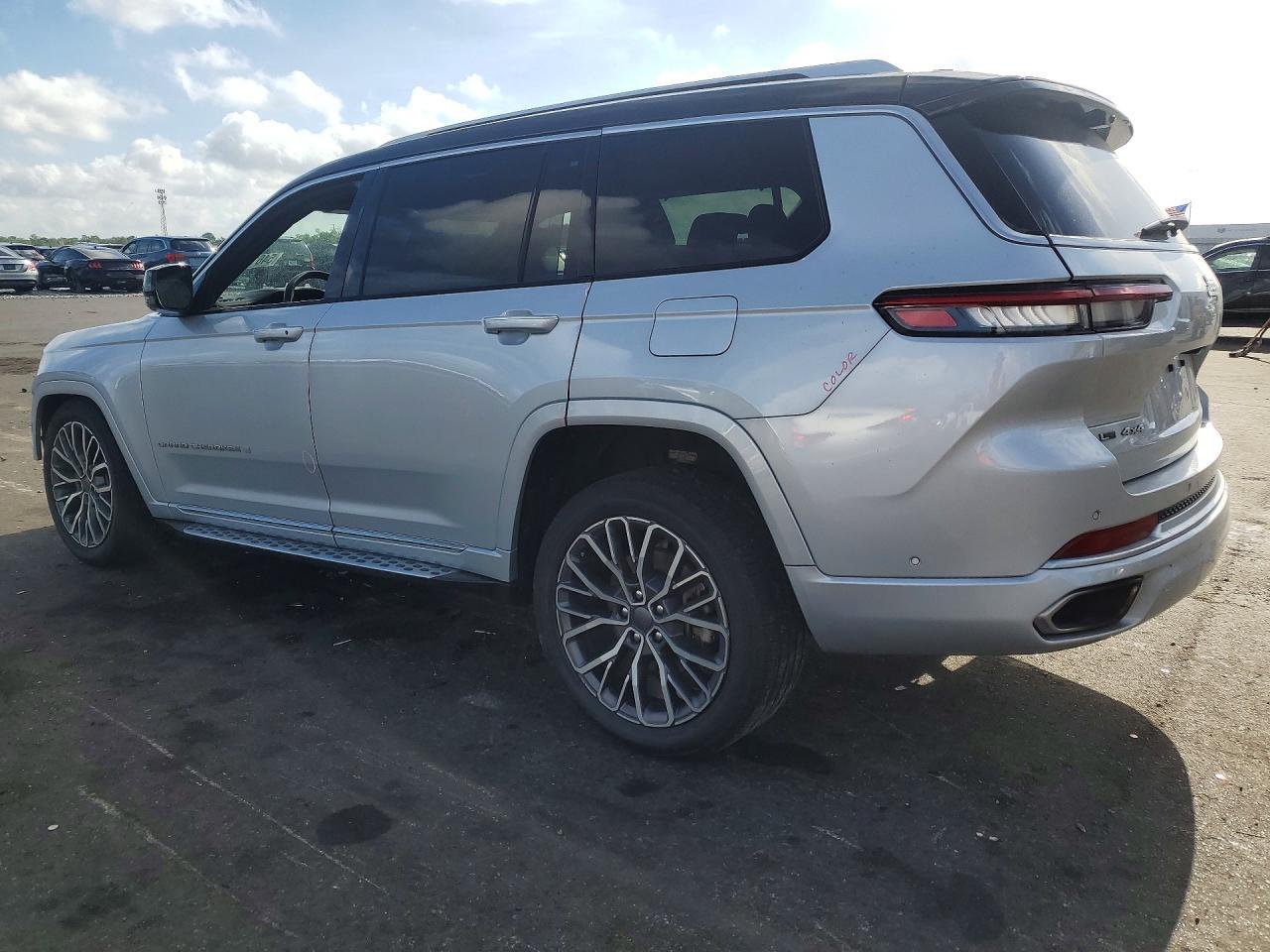 2022 Jeep Grand Cherokee L Summit - Фото 2