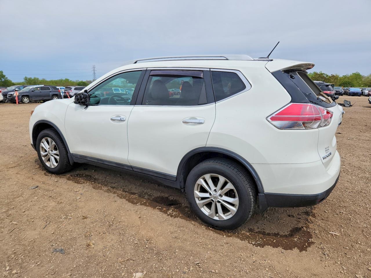 2016 Nissan Rogue Sv - Image 2