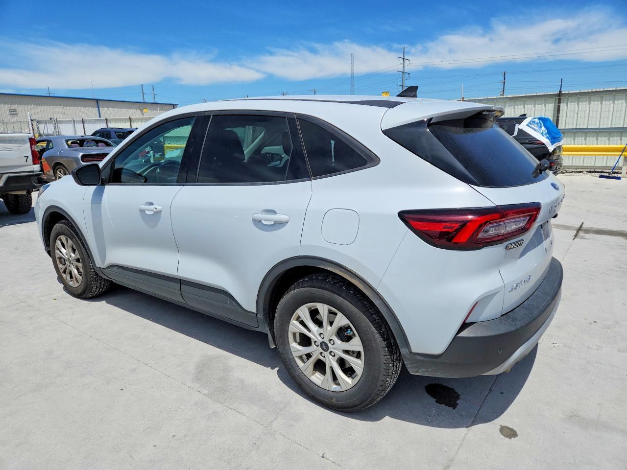 2025 Ford Escape Active - Фото 2