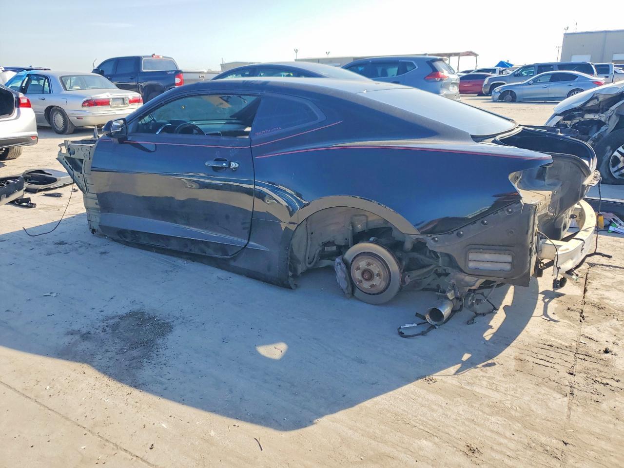 2019 Chevrolet Camaro Ss - Image 2