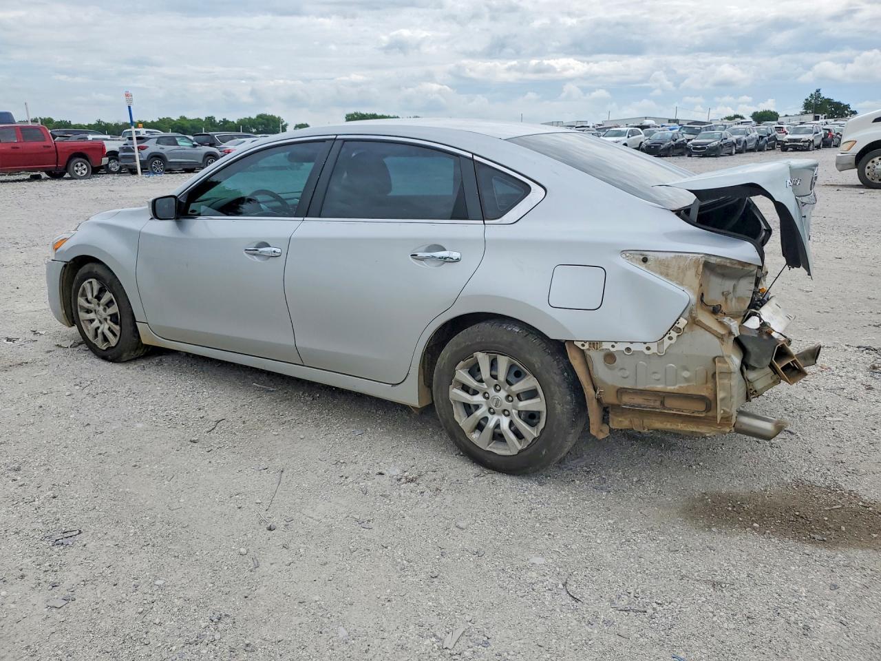 2013 Nissan Altima - Image 2