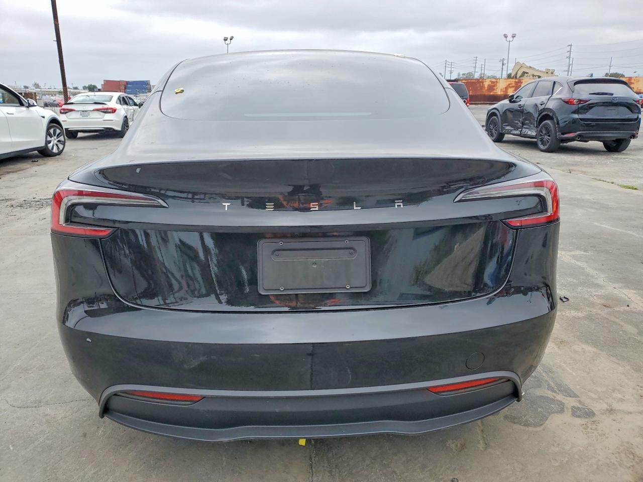 2024 Tesla Model 3 - Фото 6