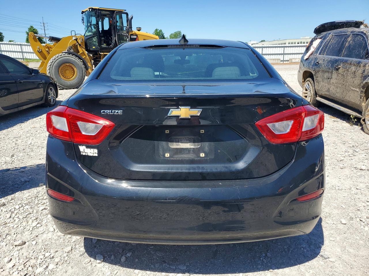 2017 Chevrolet Cruze Ls - Image 6