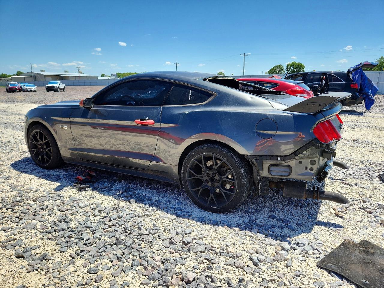 2017 Ford Mustang Gt - Фото 2