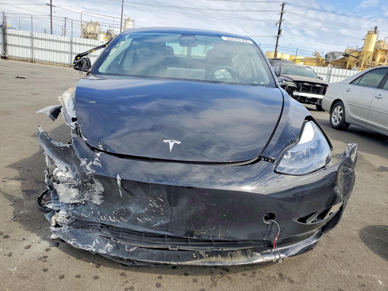 2023 Tesla Model 3 - Фото 5