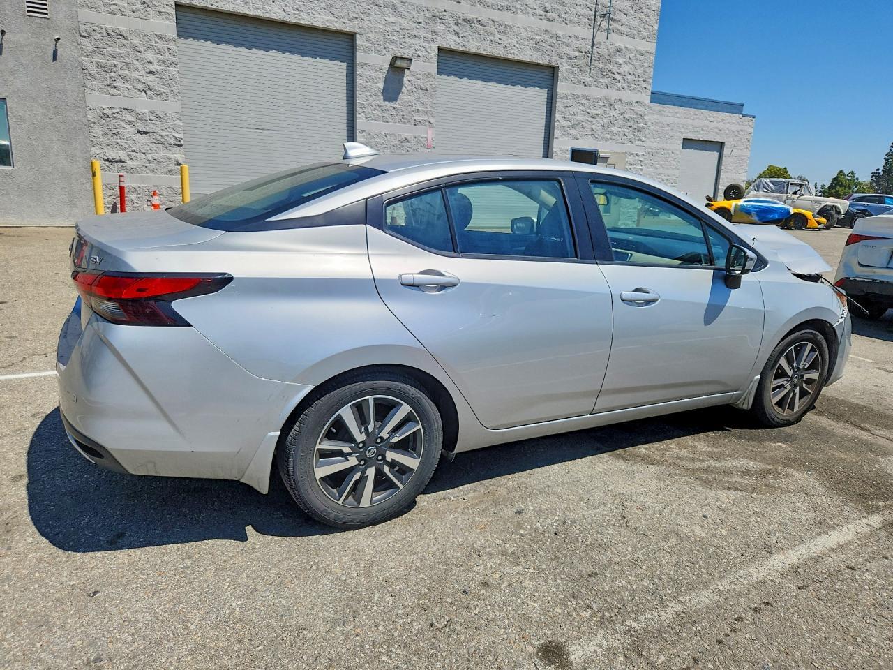 2020 Nissan Versa Sv - Фото 3