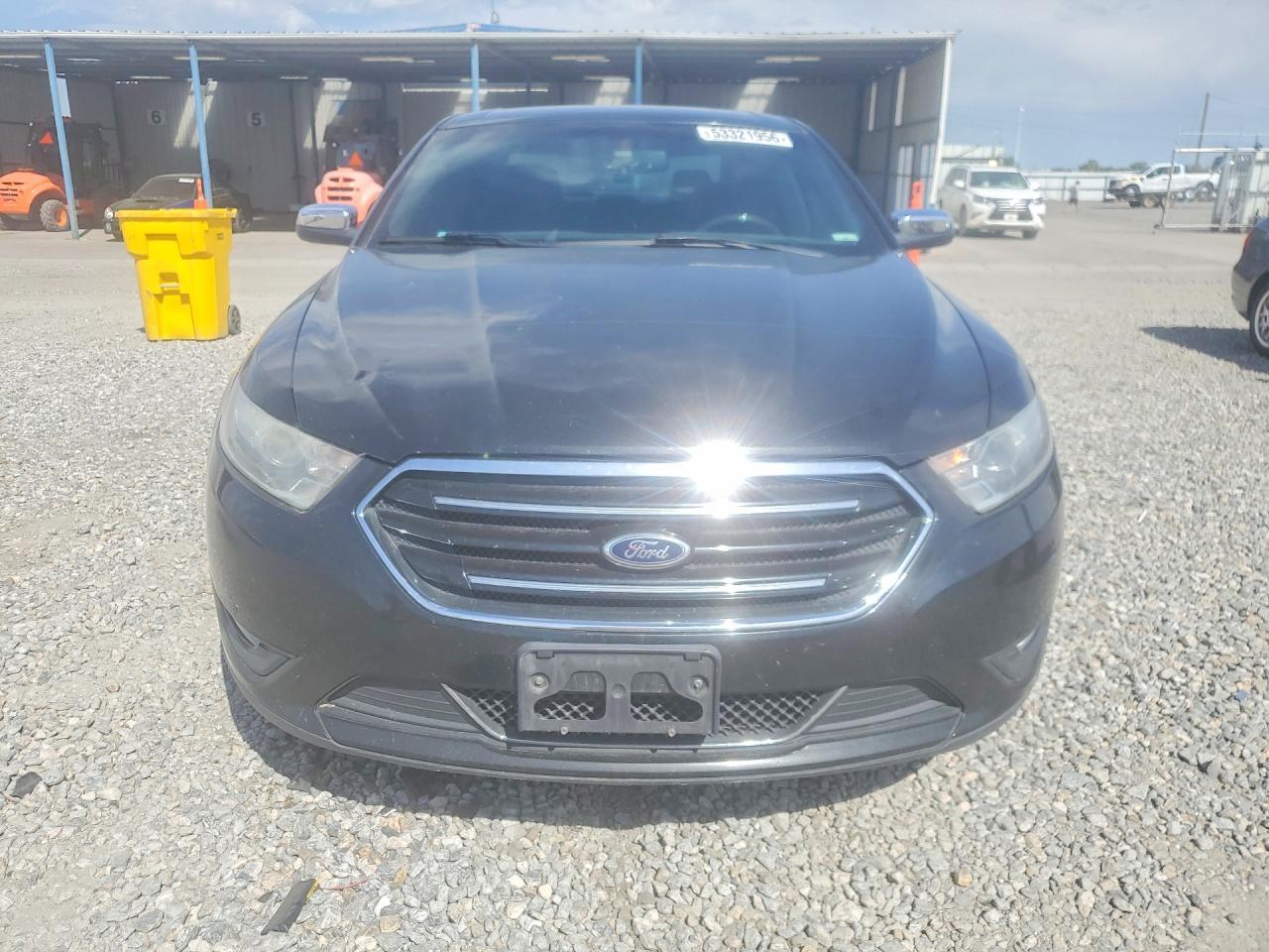 2013 Ford Taurus Limited - Image 5