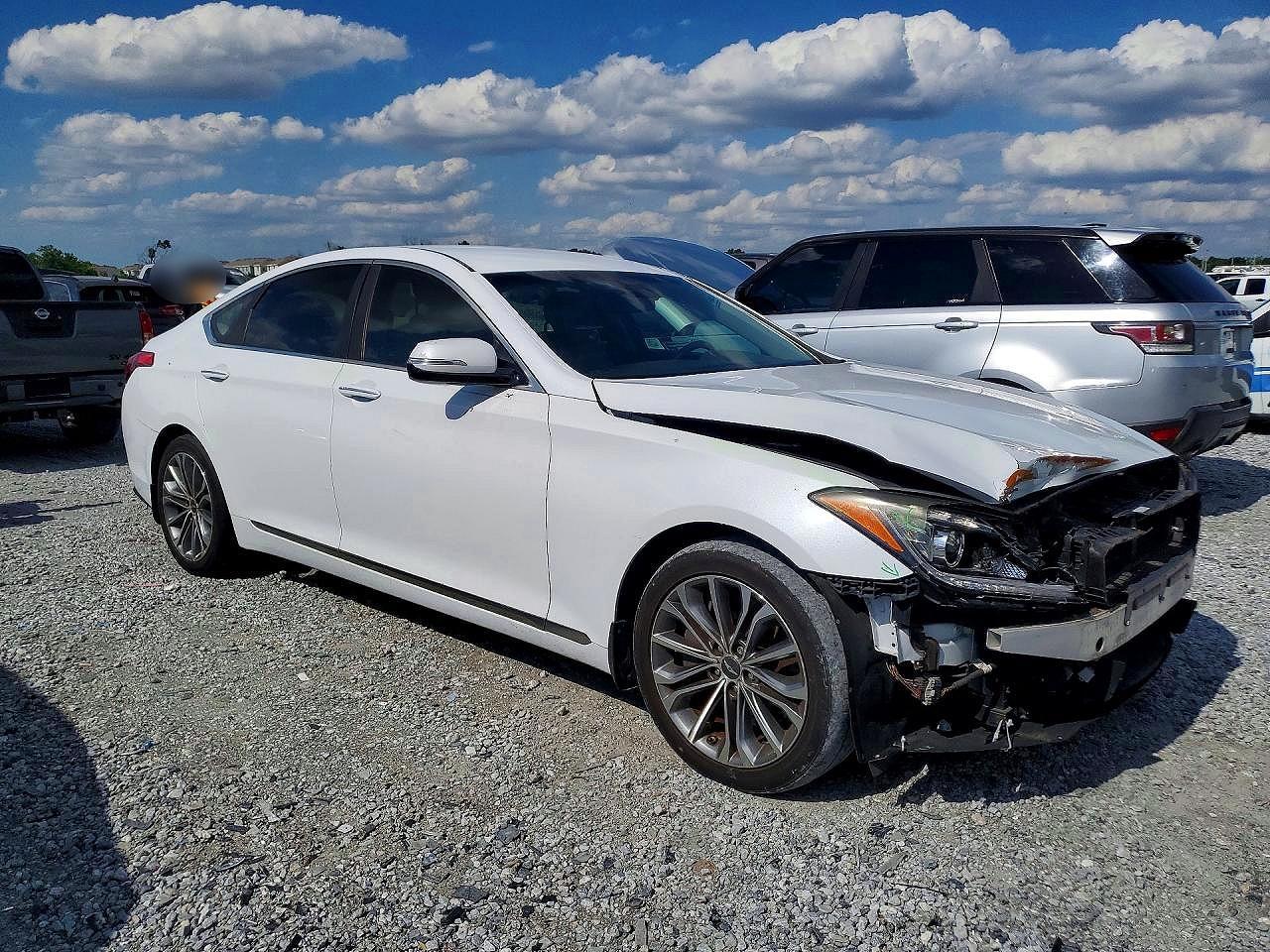 2016 Hyundai Genesis 3.8L - Image 4
