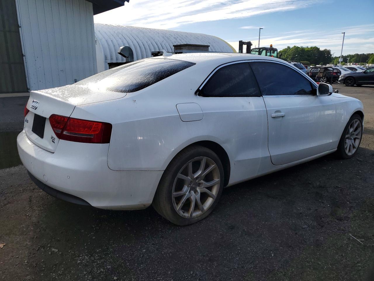 2012 Audi A5 Premium Plus - Фото 3