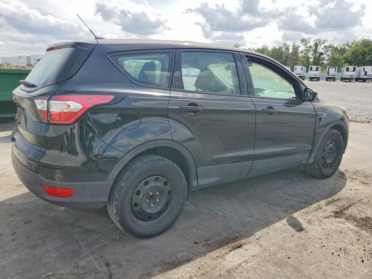 2018 Ford Escape S - Image 3