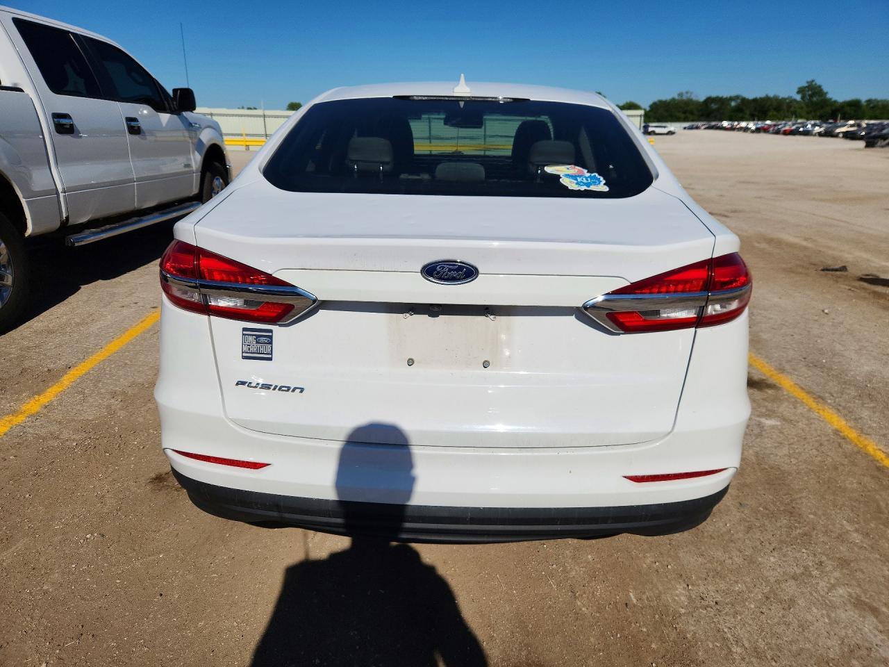 2020 Ford Fusion - Image 6