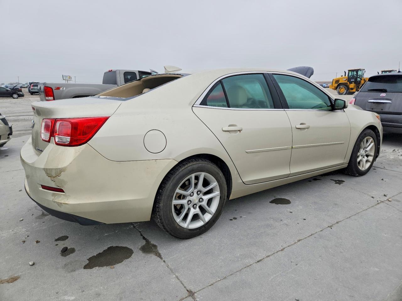 2015 Chevrolet Malibu - Image 3