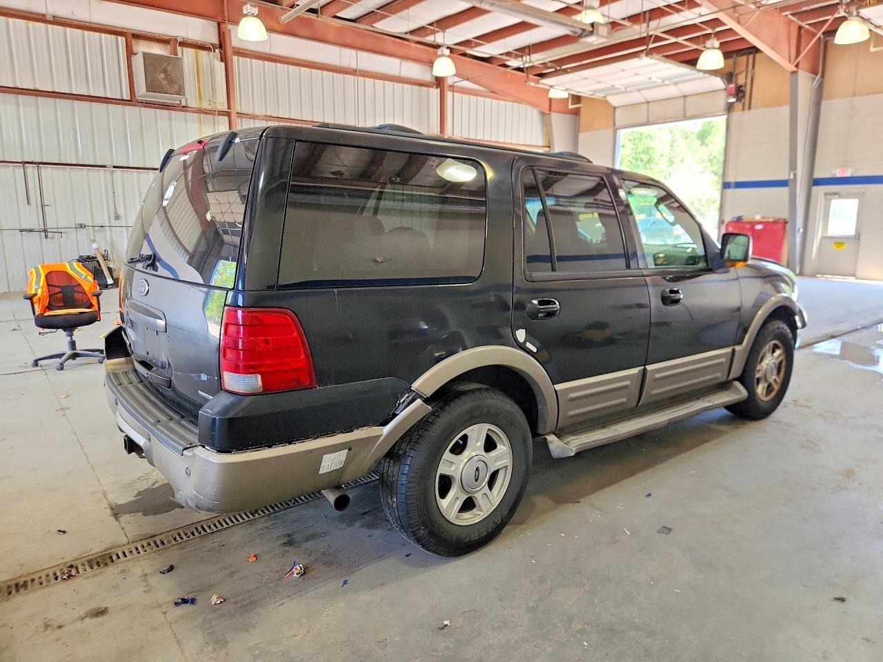 2004 Ford Expedition - Фото 3