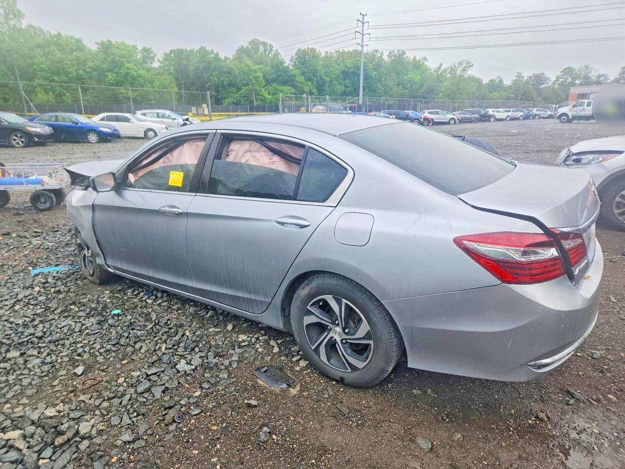 2016 Honda Accord Lx - Фото 2