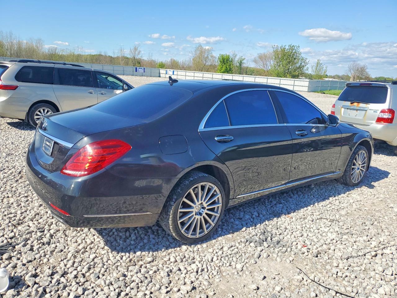 2014 Mercedes-Benz S 550 - Фото 3