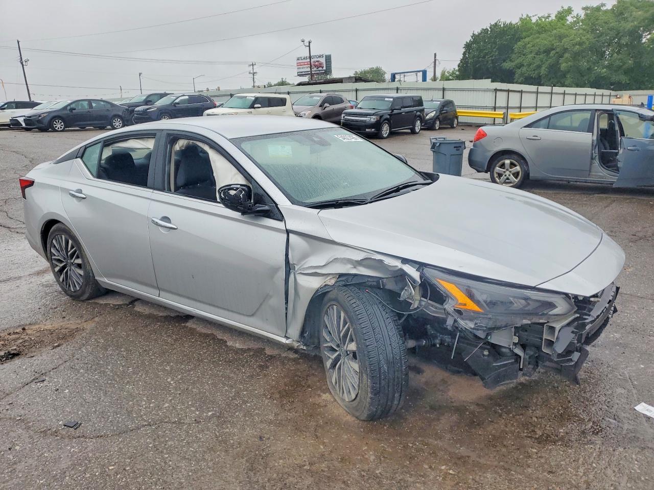 2024 Nissan Altima Sv - Image 4
