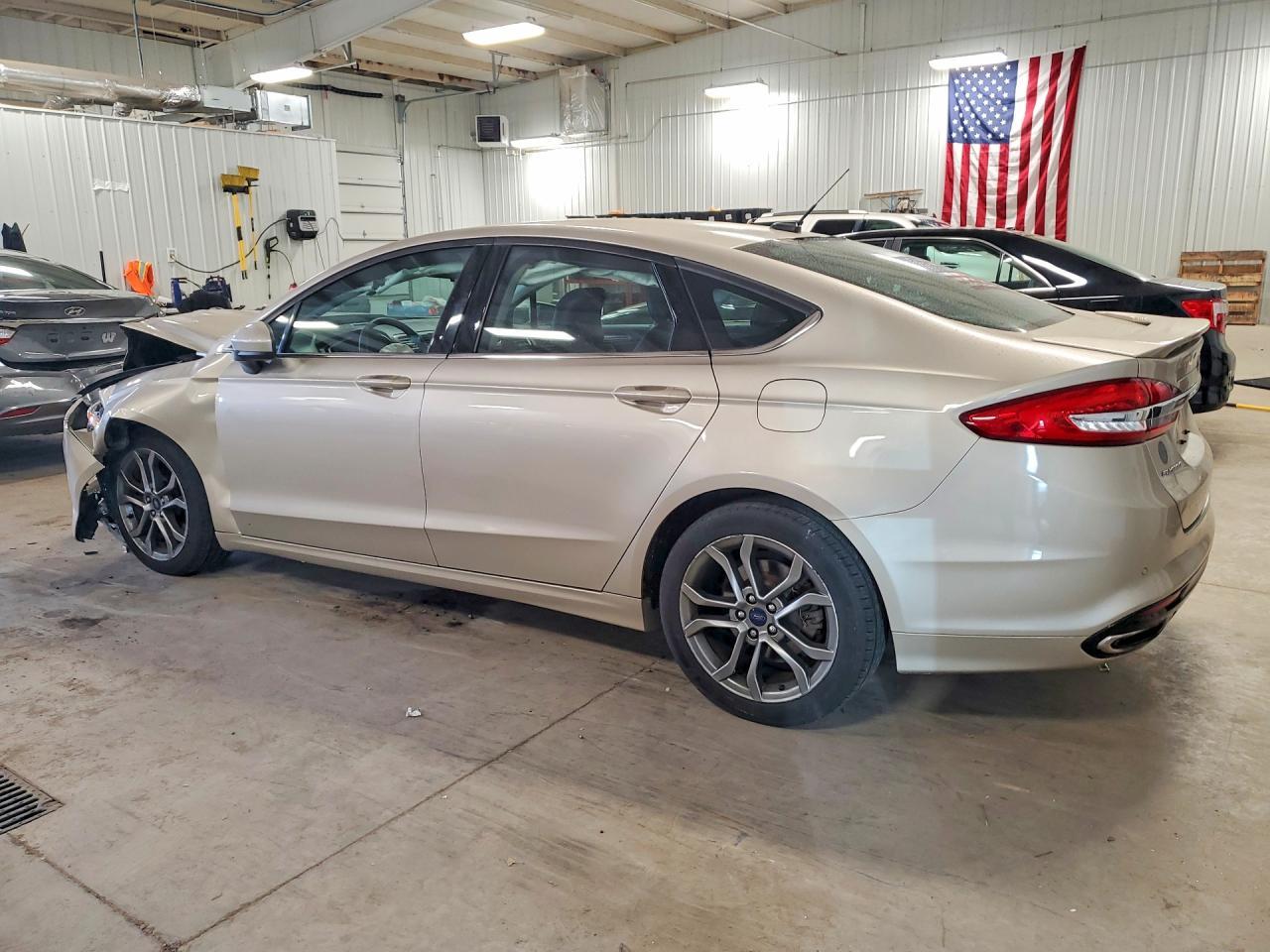 2017 Ford Fusion Se - Фото 2