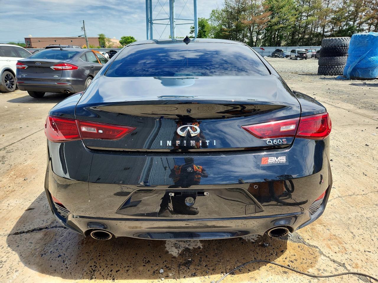 2019 Infiniti Q60 Red Sport 400 - Image 6