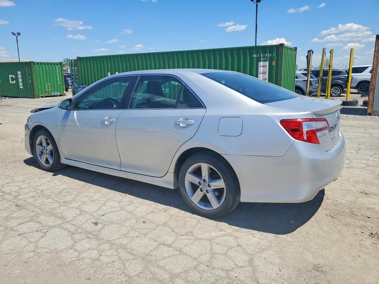 2012 Toyota Camry Se - Фото 2