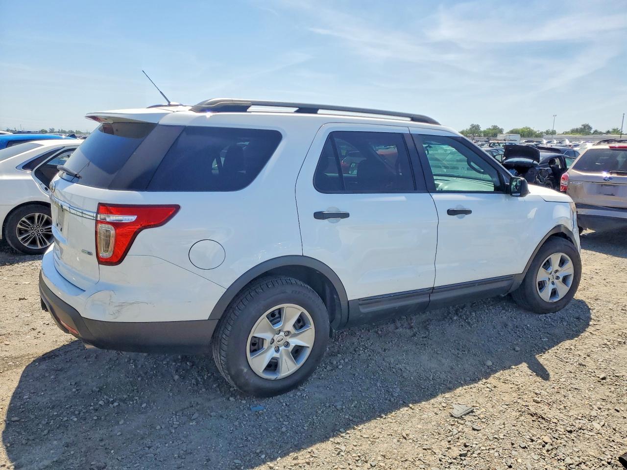 2014 Ford Explorer - Фото 3