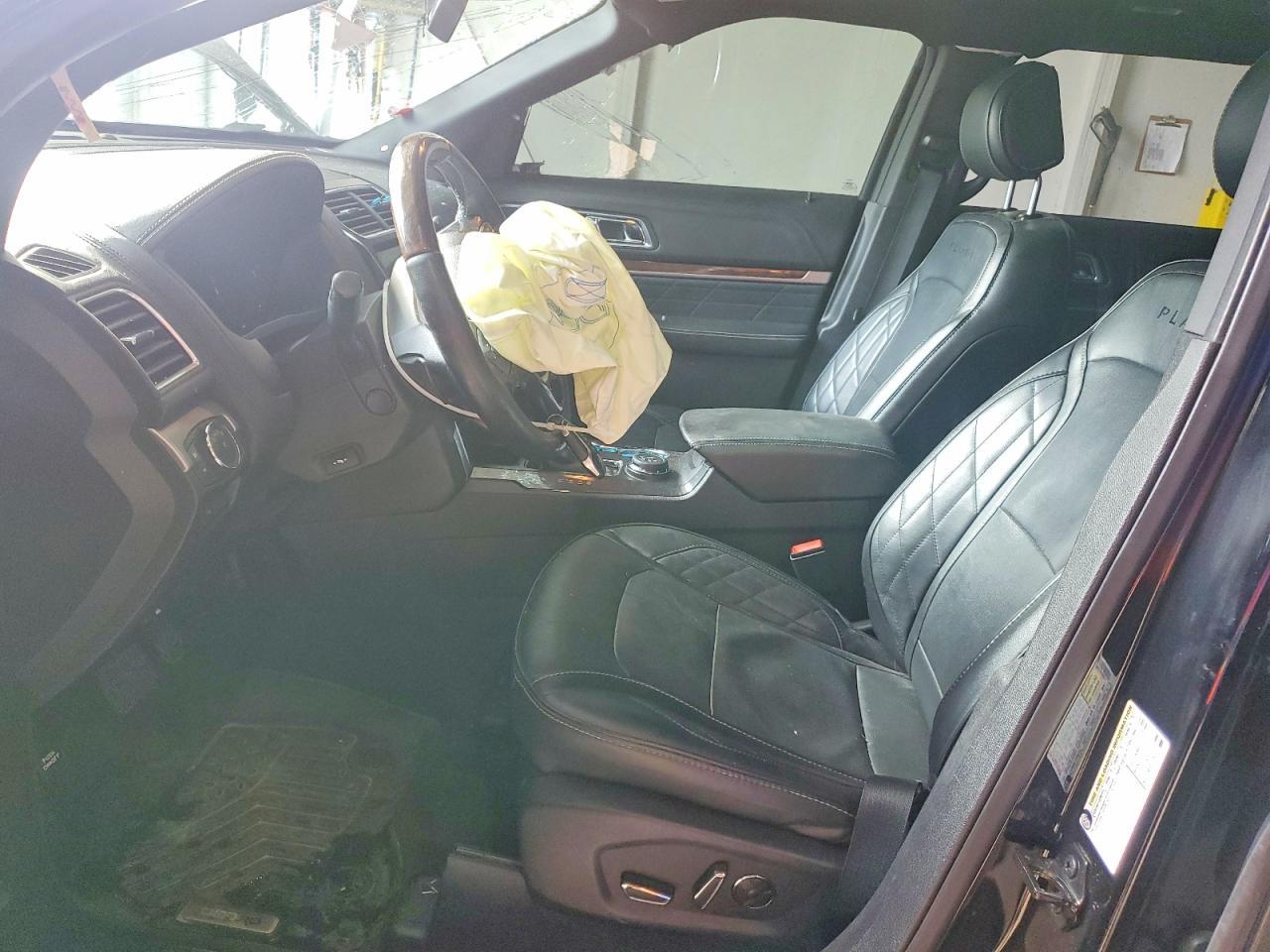 2017 Ford Explorer Platinum - Image 7