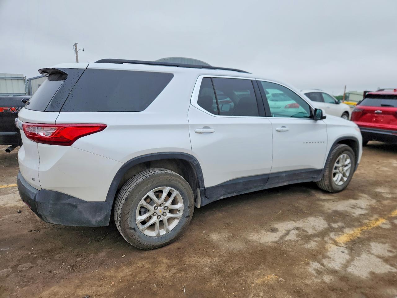 2021 Chevrolet Traverse Lt - Фото 3